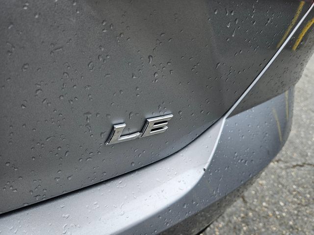 Used 2025 Toyota Camry LE FWD image 12