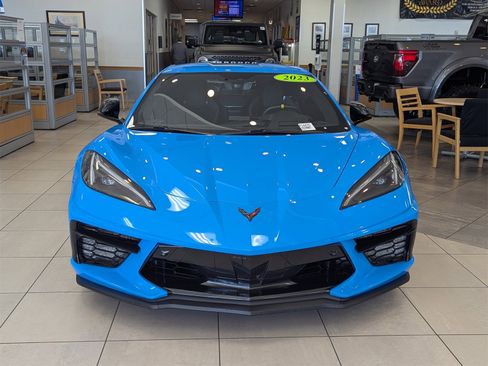 Used 2023 Chevrolet Corvette Stingray Premium Cpe w/ Z51 Performance Package image 2