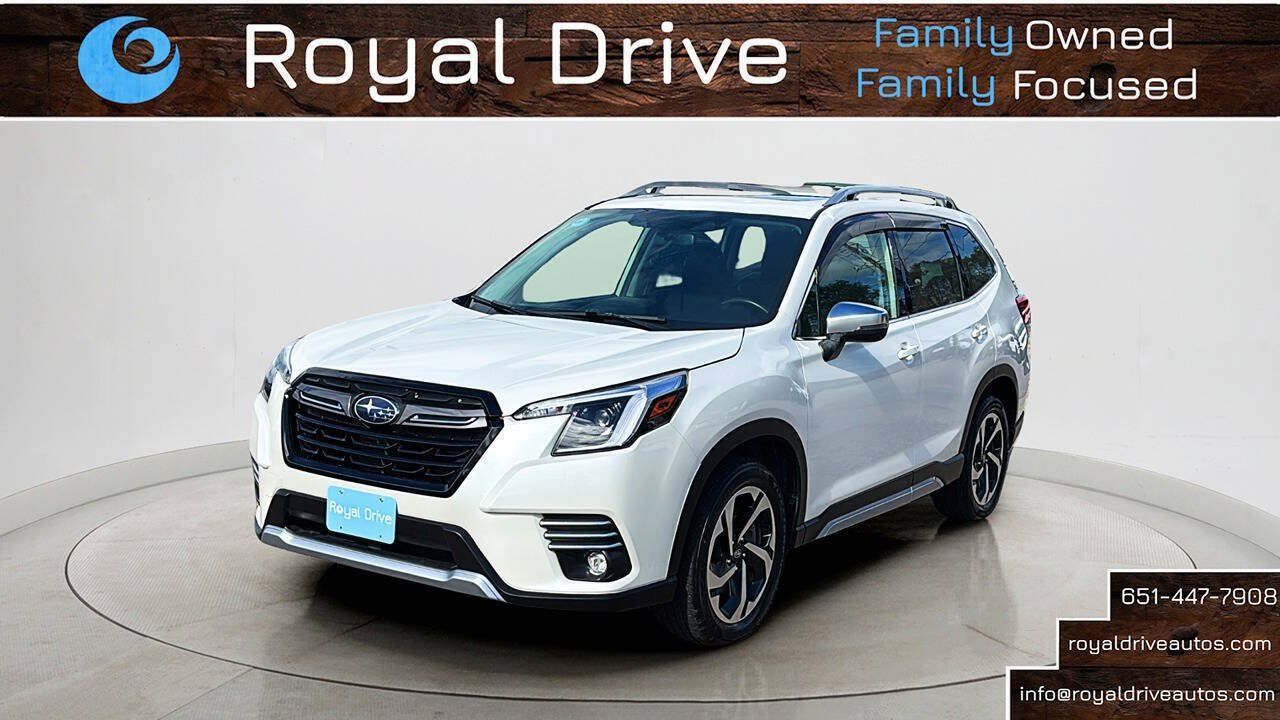 Used 2023 Subaru Forester Touring AWD/4WD image 1