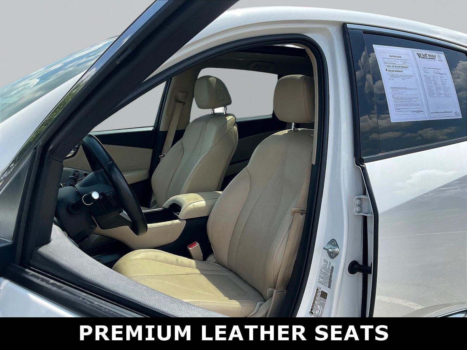 Used 2023 Acura RDX w/ Technology Package AWD/4WD image 2