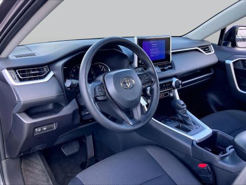 Used 2025 Toyota RAV4 LE FWD image 17