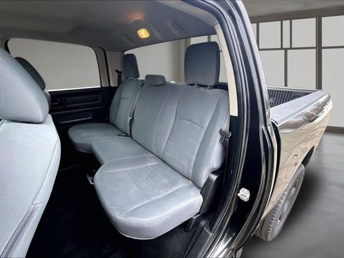 Used 2018 RAM 1500 Express w/ Wheel & Sound Group image 28