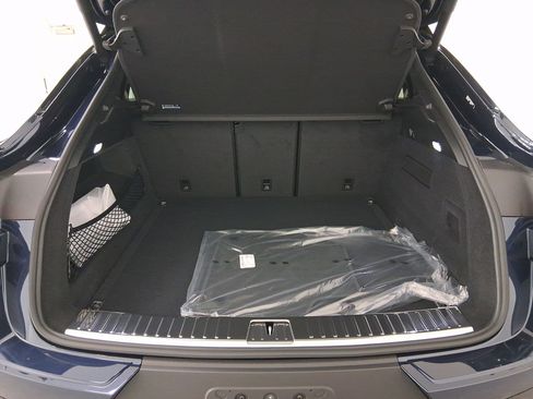 Used 2026 Porsche Cayenne Coupe AWD/4WD image 32