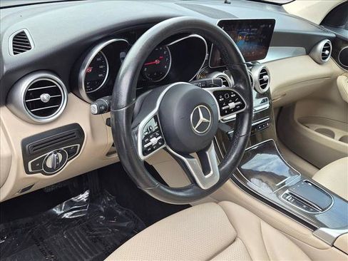Used 2020 Mercedes-Benz GLC 300 w/ Premium Package image 10