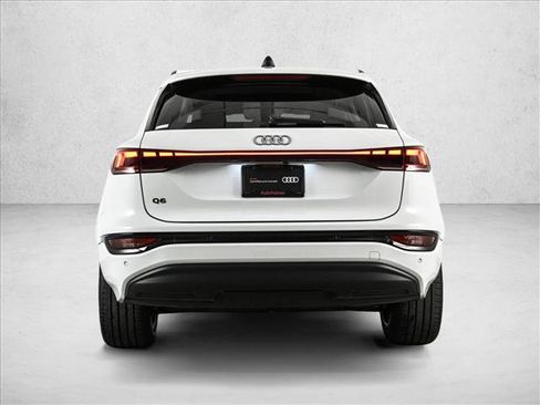 Certified 2025 Audi Q6 e-tron Premium Plus w/ Premium Plus AWD/4WD image 7