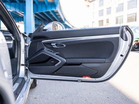 Certified 2017 Porsche 911 Turbo image 48