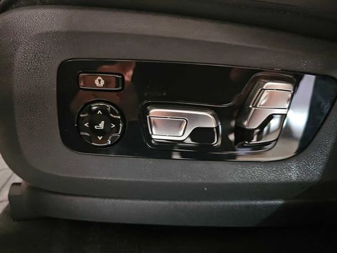 New 2026 BMW X5 xDrive40i w/ M Sport Package image 29