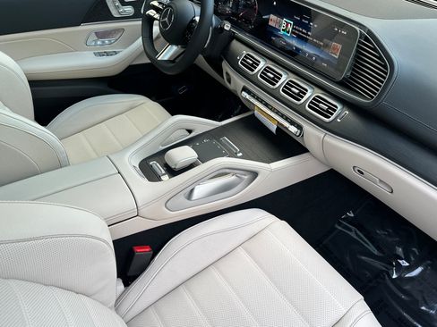 New 2026 Mercedes-Benz GLS 450 4MATIC image 16
