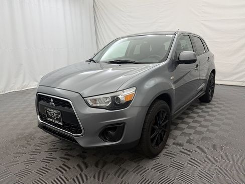 Used 2015 Mitsubishi Outlander Sport ES AWD/4WD image 2