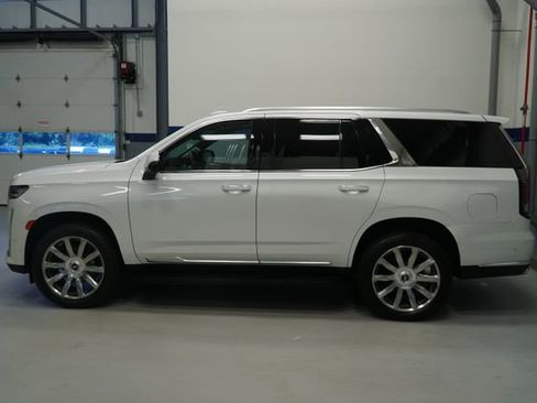 Used 2023 Cadillac Escalade Premium Luxury Platinum AWD/4WD image 2