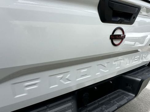 Used 2024 Nissan Frontier Pro-X RWD image 11