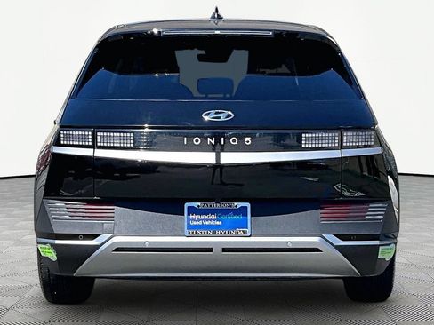 Certified 2023 Hyundai Ioniq 5 SEL w/ Cargo Package RWD image 4