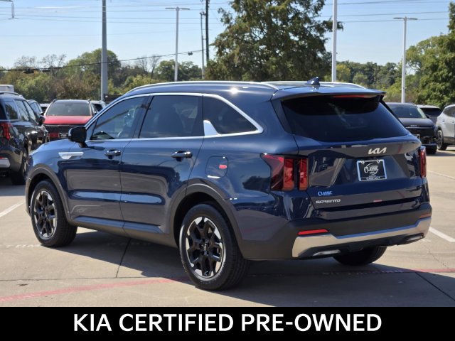 Used 2026 Kia Sorento S w/ S Panoramic Sunroof Package FWD image 4