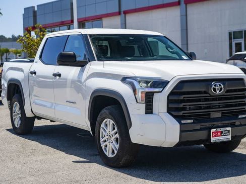 Used 2022 Toyota Tundra SR5 AWD/4WD image 5
