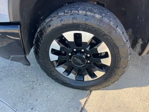 Used 2025 Chevrolet Silverado 2500 Custom w/ Custom Value Package AWD/4WD image 26