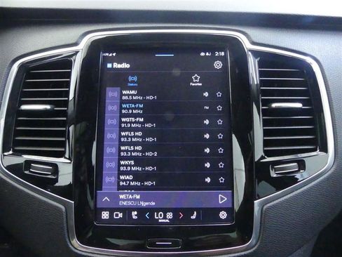 Used 2023 Volvo XC90 T8 Plus AWD/4WD image 12