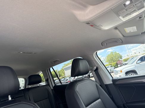 Used 2022 Volkswagen Tiguan SE AWD/4WD image 23