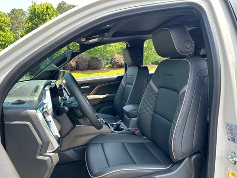 New 2026 GMC Canyon Denali AWD/4WD image 40