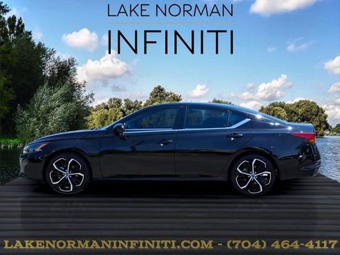 Used 2025 Nissan Altima 2.5 SR FWD image 21