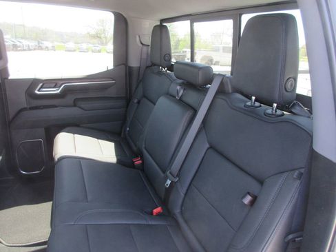 New 2026 GMC Sierra 1500 SLT w/ SLT Convenience Package image 13