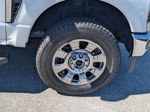 Certified 2024 Ford F250 Lariat w/ Chrome Package image 17