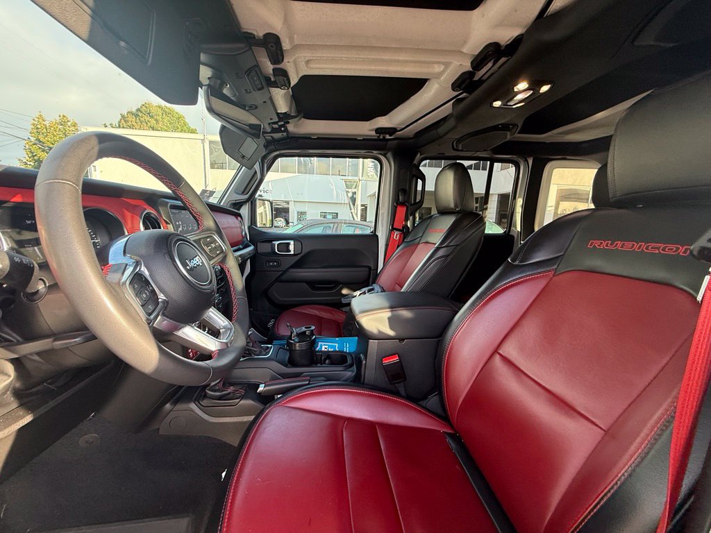 Used 2023 Jeep Wrangler Unlimited Rubicon 4xe AWD/4WD image 3