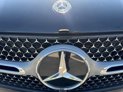 Used 2026 Mercedes-Benz GLC 300 4MATIC image 9