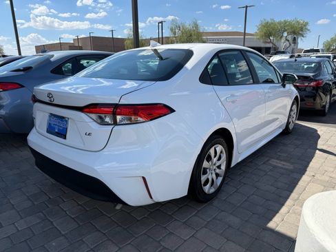 Used 2026 Toyota Corolla LE FWD image 4