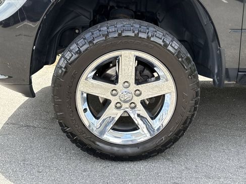 Used 2017 RAM 1500 Express AWD/4WD image 12