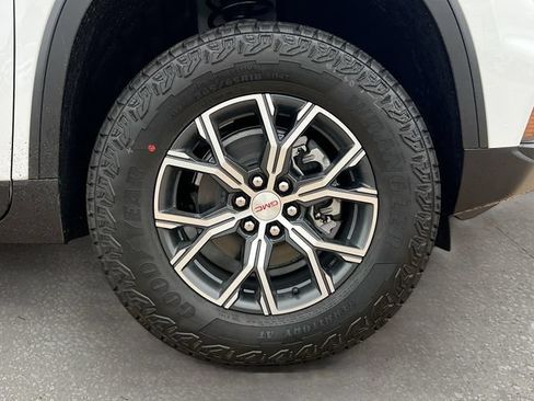 New 2026 GMC Acadia AT4 w/ Luxury Package AWD/4WD image 19