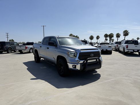 Used 2018 Toyota Tundra SR5 w/ SR5 Upgrade Package RWD image 4