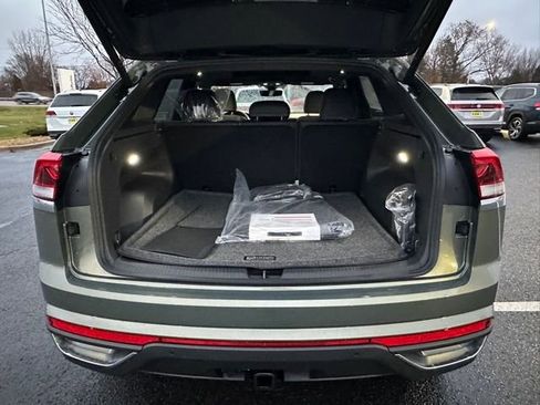 New 2026 Volkswagen Atlas Cross Sport SE image 17