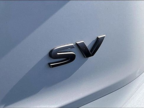 Used 2024 Nissan Rogue SV image 22