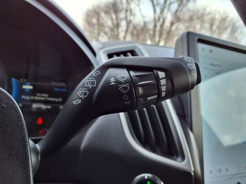 Used 2022 Ford Edge ST-Line w/ Class II Trailer Tow Package image 20