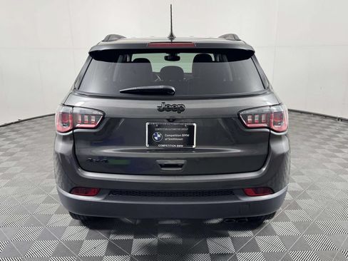 Used 2020 Jeep Compass Latitude AWD/4WD image 9
