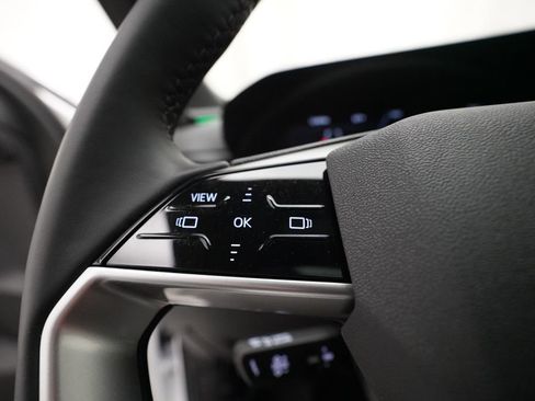 Used 2025 Audi Q5 Premium w/ Convenience Package AWD/4WD image 18