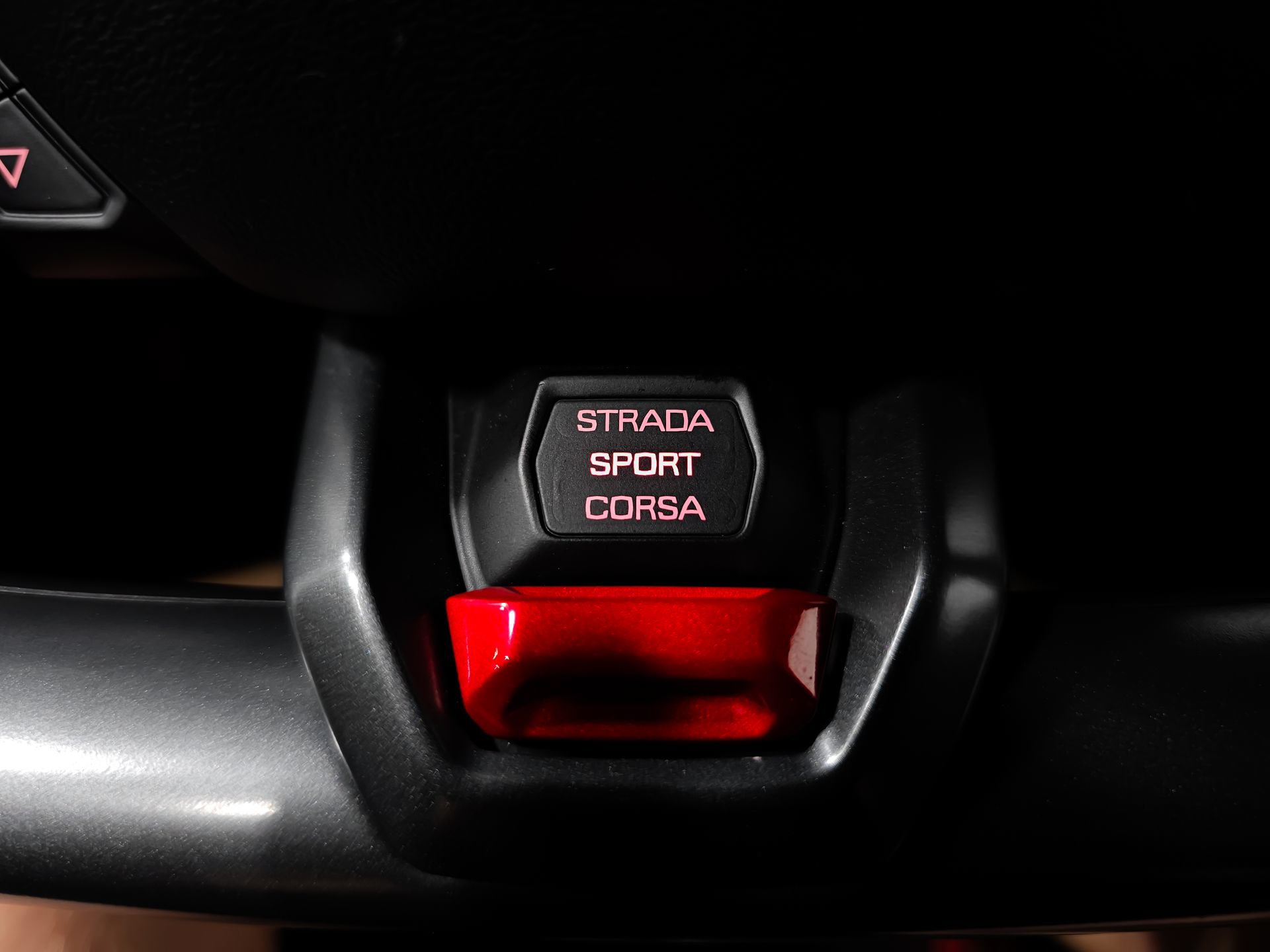 Used 2016 Lamborghini Huracan LP 580-2 RWD image 43