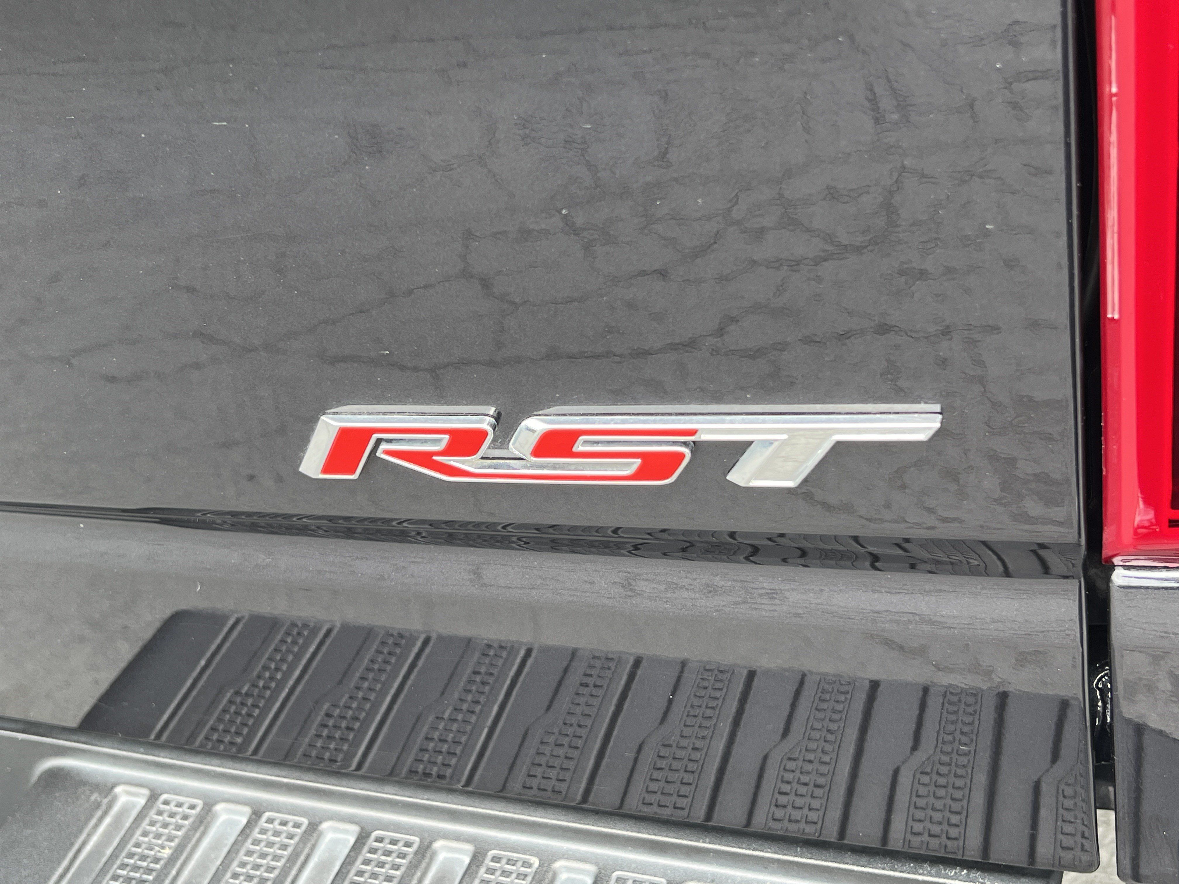 Used 2023 Chevrolet Silverado 1500 RST AWD/4WD image 11