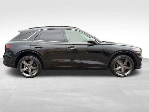 Used 2024 Genesis GV70 3.5T Sport w/ Sport Prestige Package AWD/4WD image 2