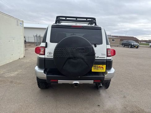 Used 2011 Toyota FJ Cruiser 4WD w/ Convenience Pkg image 6