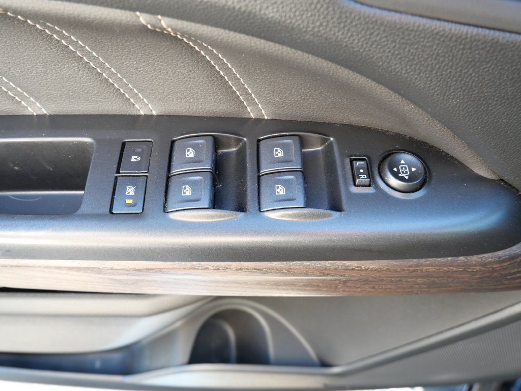 Used 2022 GMC Canyon Denali AWD/4WD image 16