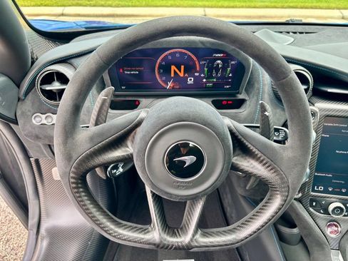 Used 2022 McLaren 720S Spider RWD image 17