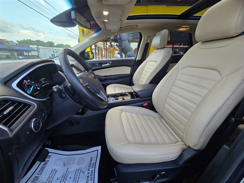 Used 2019 Ford Edge SEL w/ Equipment Group 201A AWD/4WD image 11