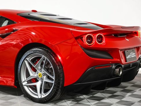 Used 2020 Ferrari F8 Tributo RWD image 19