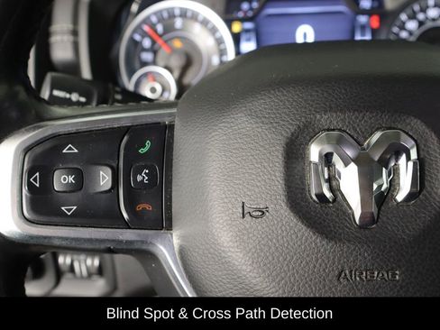 Used 2019 RAM 1500 Laramie AWD/4WD image 8