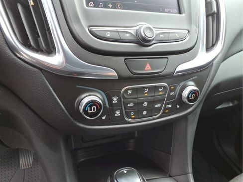 Used 2021 Chevrolet Equinox LT AWD/4WD image 27