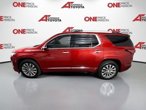 Used 2023 Chevrolet Traverse Premier w/ LPO, Floor Liner Package FWD image 4