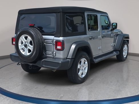 Used 2021 Jeep Wrangler Unlimited Sport AWD/4WD image 5