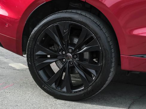 Used 2018 Jaguar F-PACE S image 57