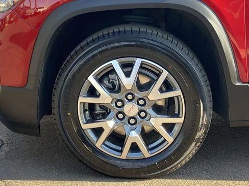 Certified 2023 GMC Acadia SLT w/ Technology Package image 29